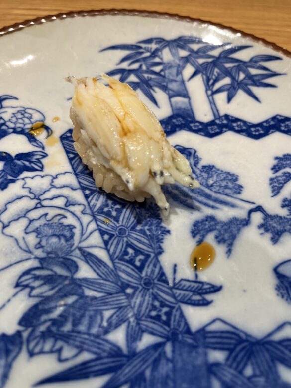 Salangidae steamed with cherry leaves Sushi